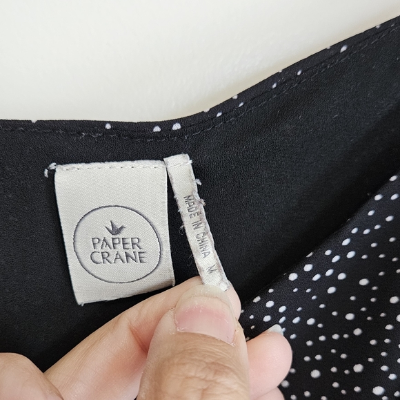 Paper Crane Black White Spotted Cami Blouse Women's Size Medium - Picture 7 of 8